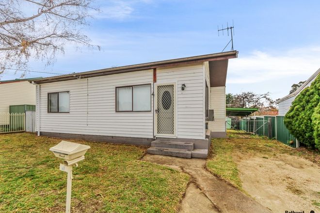 Picture of 11 Moresby Way, WEST BATHURST NSW 2795