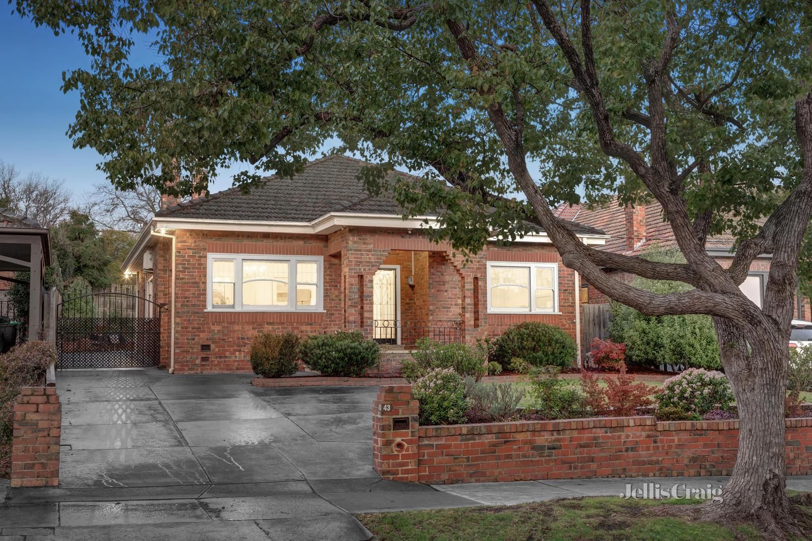 4 bedrooms House in 43 Celia Street GLEN IRIS VIC, 3146