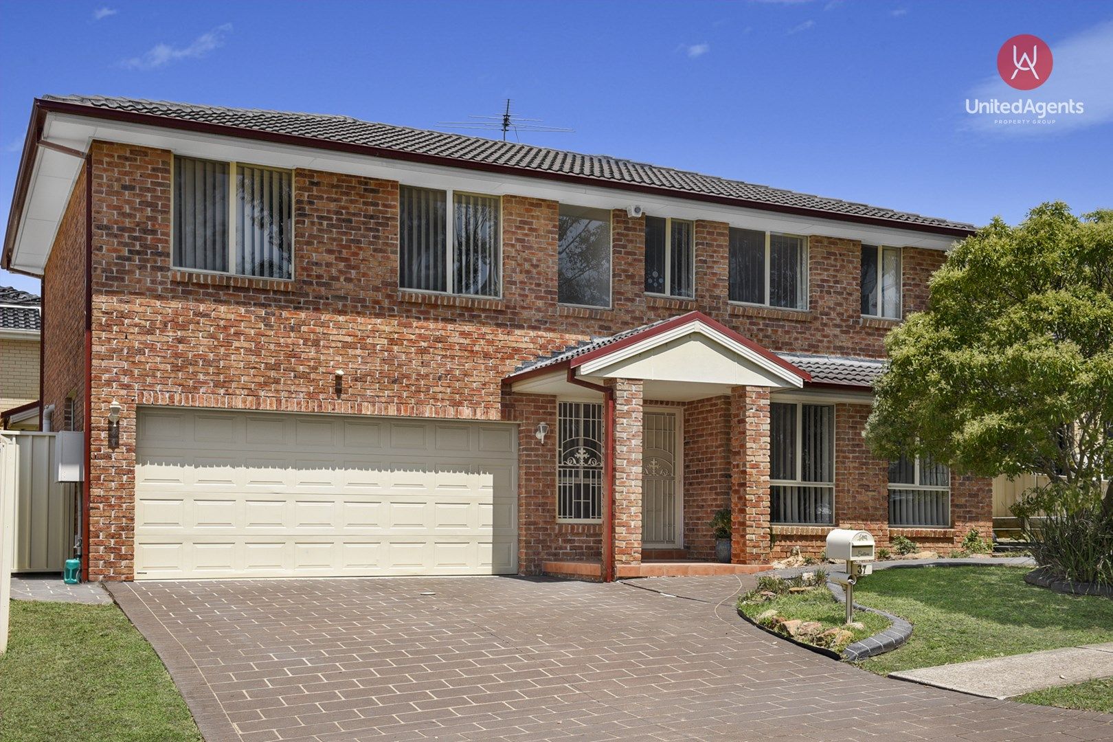 4 bedrooms House in 37 Chapman Street WEST HOXTON NSW, 2171