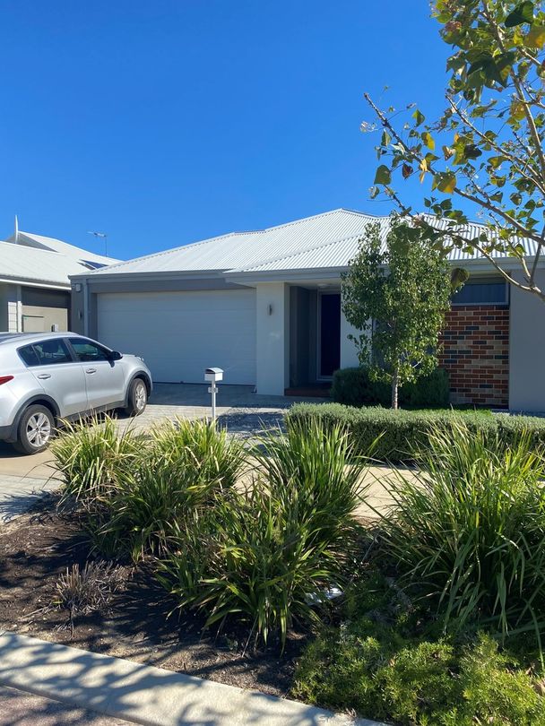 4 bedrooms House in 26 Kulungar Elbow SOUTH GUILDFORD WA, 6055