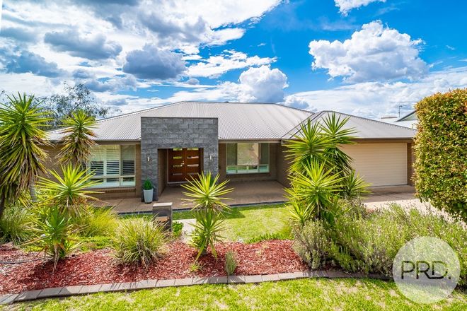 Picture of 6 Osterley Street, BOURKELANDS NSW 2650