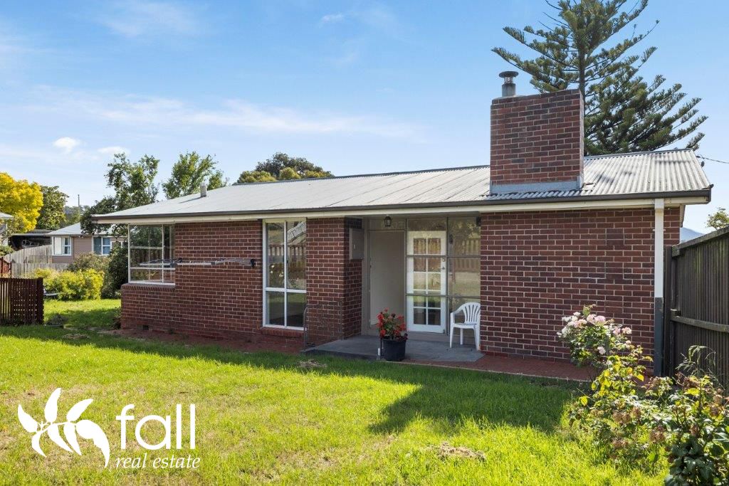 3 bedrooms House in 19 Currajong Street MORNINGTON TAS, 7018