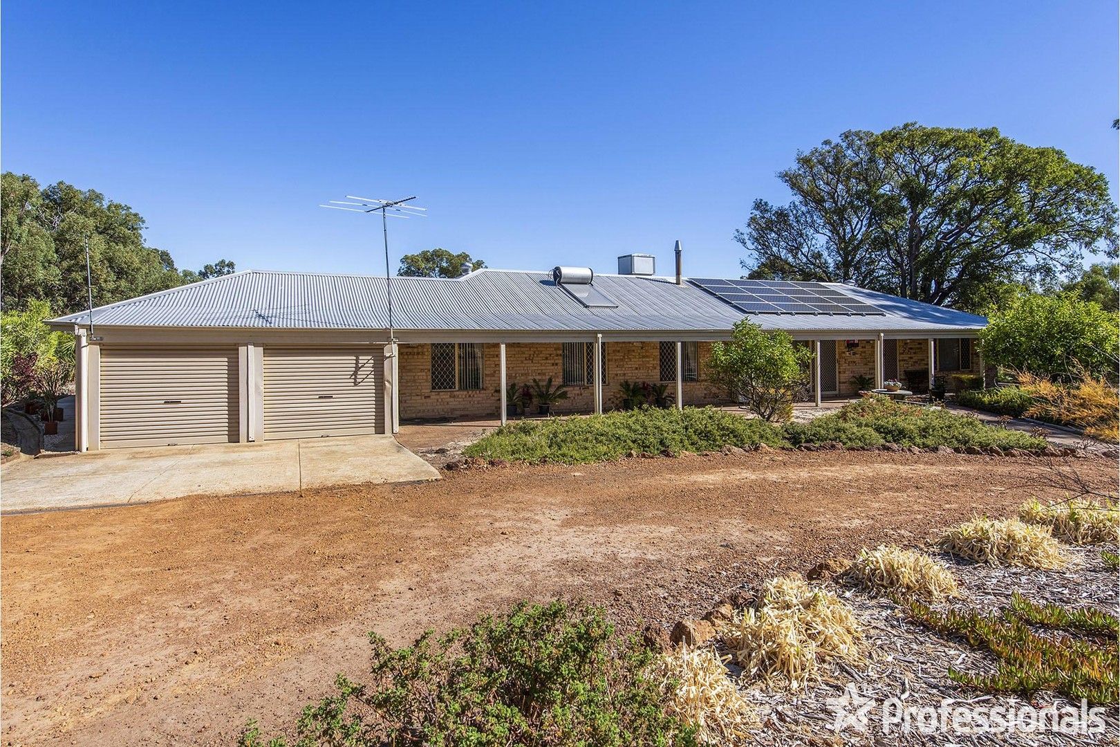 28 Wallangarra Drive, Bedfordale WA 6112, Image 0