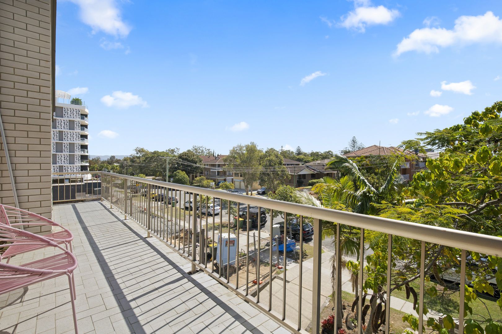 5/38 Chelsea Avenue, Broadbeach QLD 4218, Image 2