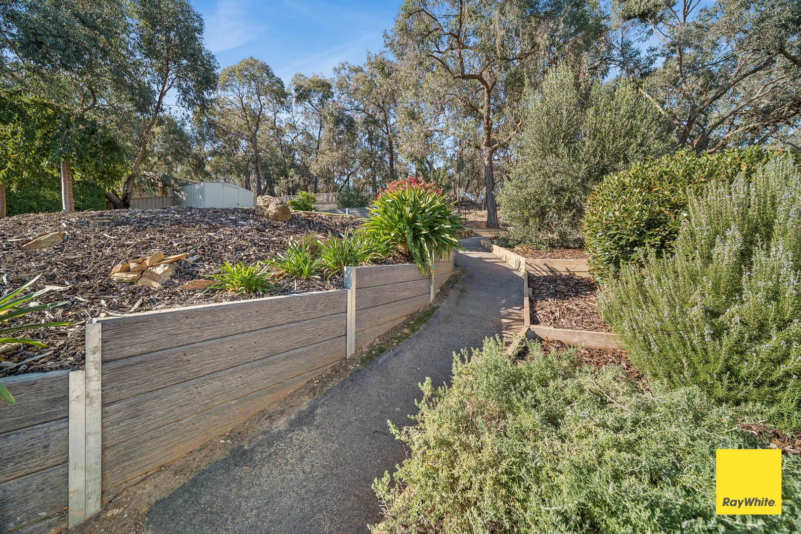 Additional image 19 of 43 Broad Parade, Spring Gully VIC 3550