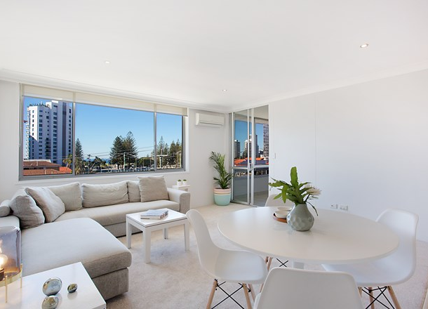 14/21 Armrick Avenue, Broadbeach QLD 4218