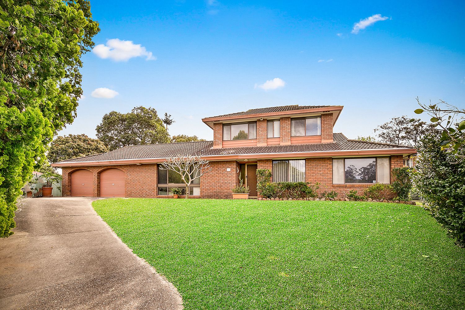 10 Grevillea Grove, Baulkham Hills NSW 2153, Image 1