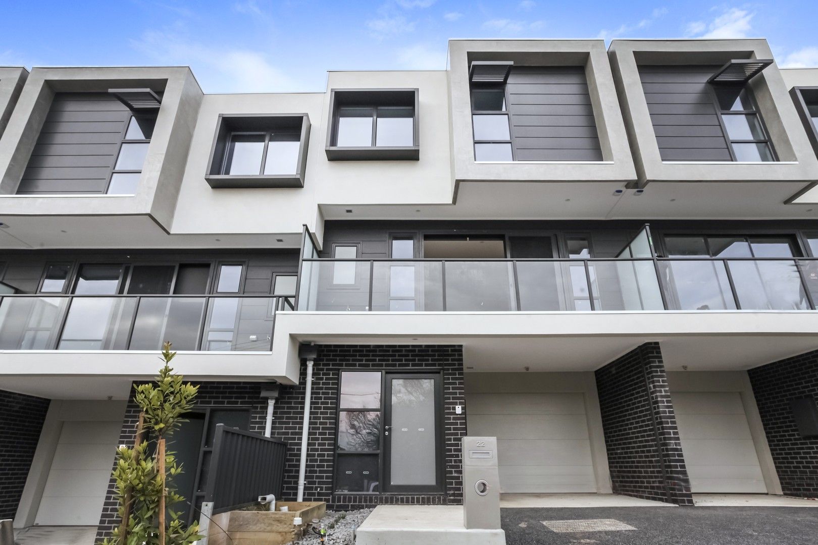 3 bedrooms Townhouse in 22 Grover Street PASCOE VALE VIC, 3044