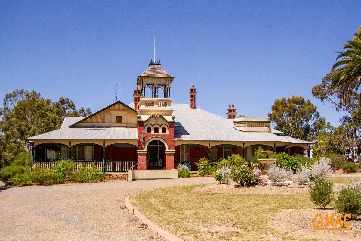 Northam WA 6401 5 beds house for Sale, Offers around mid One Millions