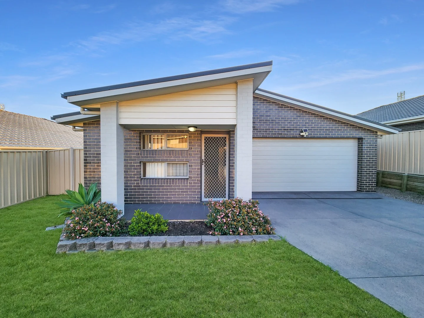 21 Regatta Way, Summerland Point NSW 2259