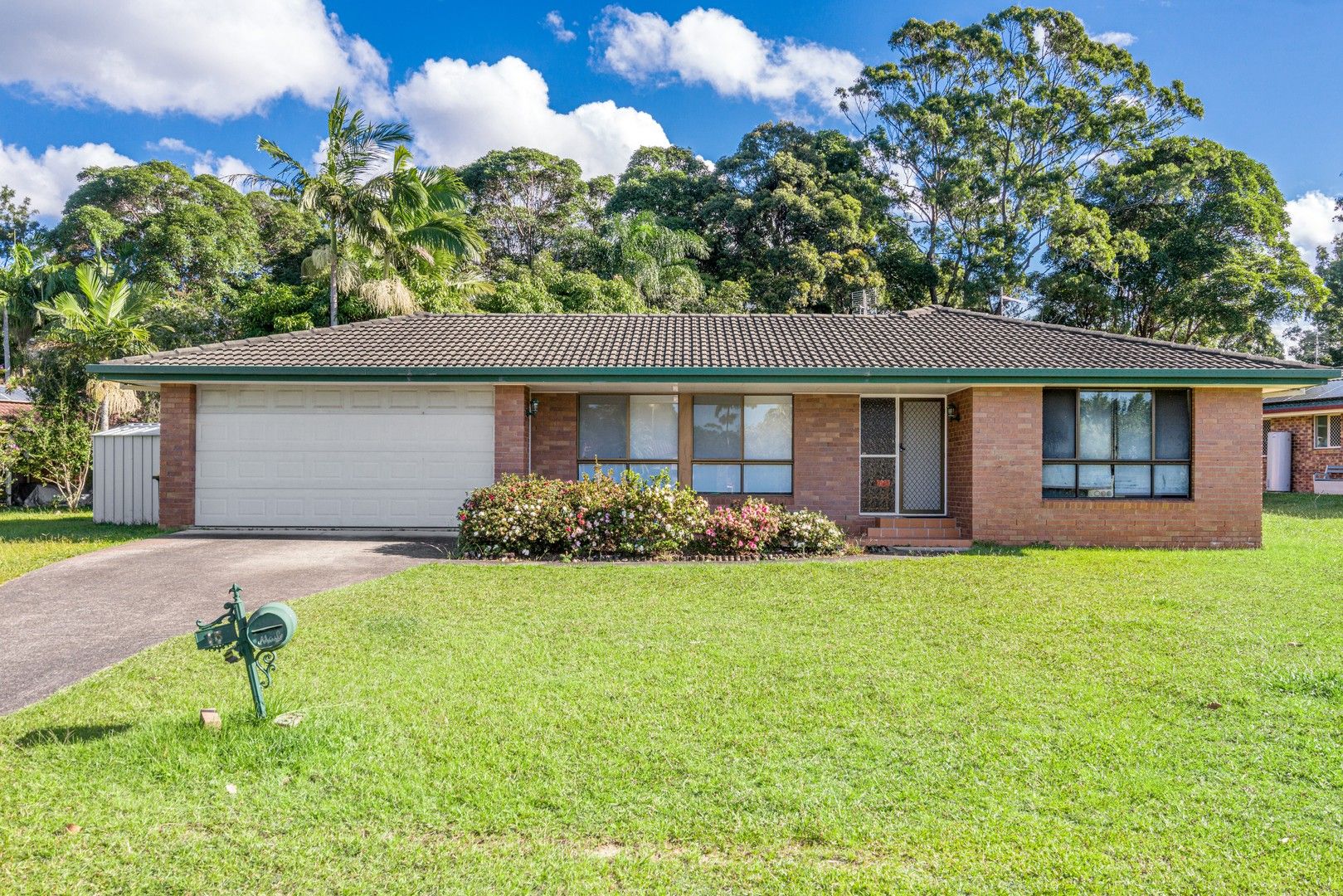 15 Gilba Avenue, Ocean Shores NSW 2483, Image 0