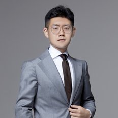 Alex - Yichen Wu, Sales representative