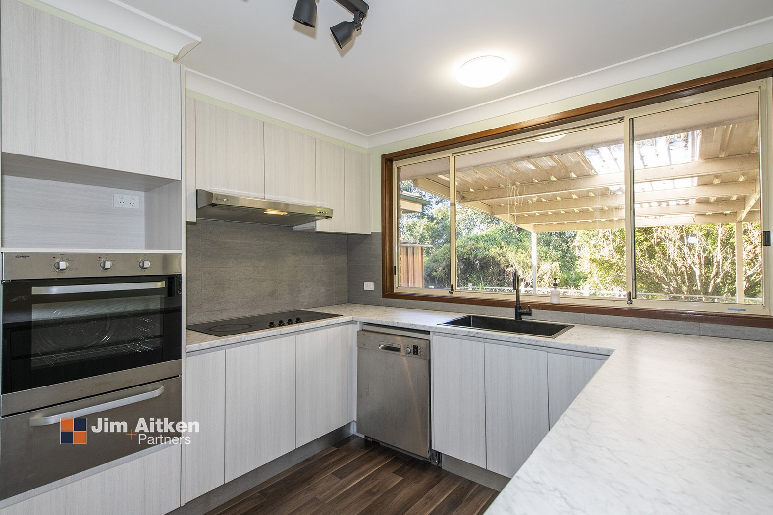 17 Deakin Close, Springwood NSW 2777, Image 1