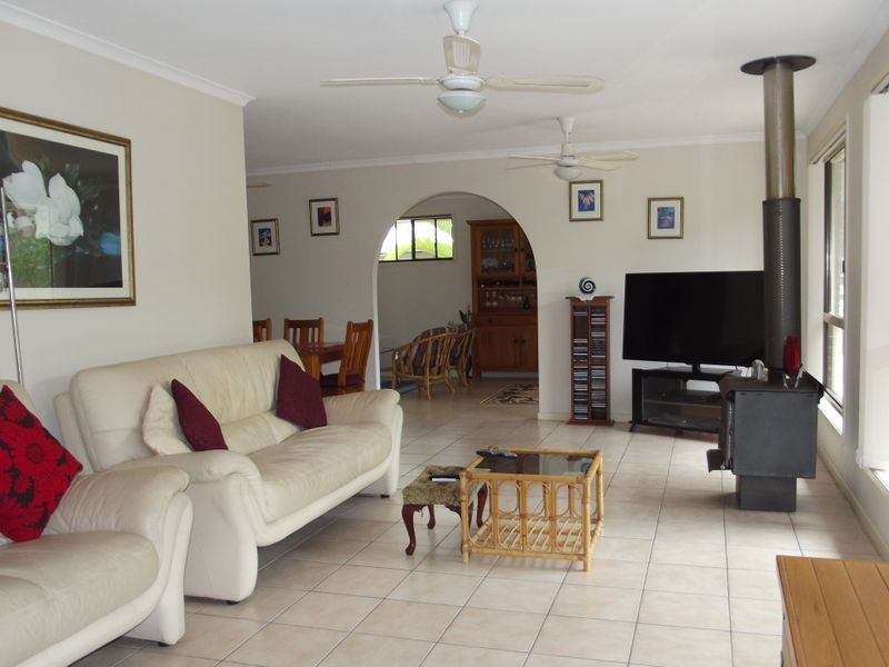 1422 Buxton Road, Buxton QLD 4660, Image 2