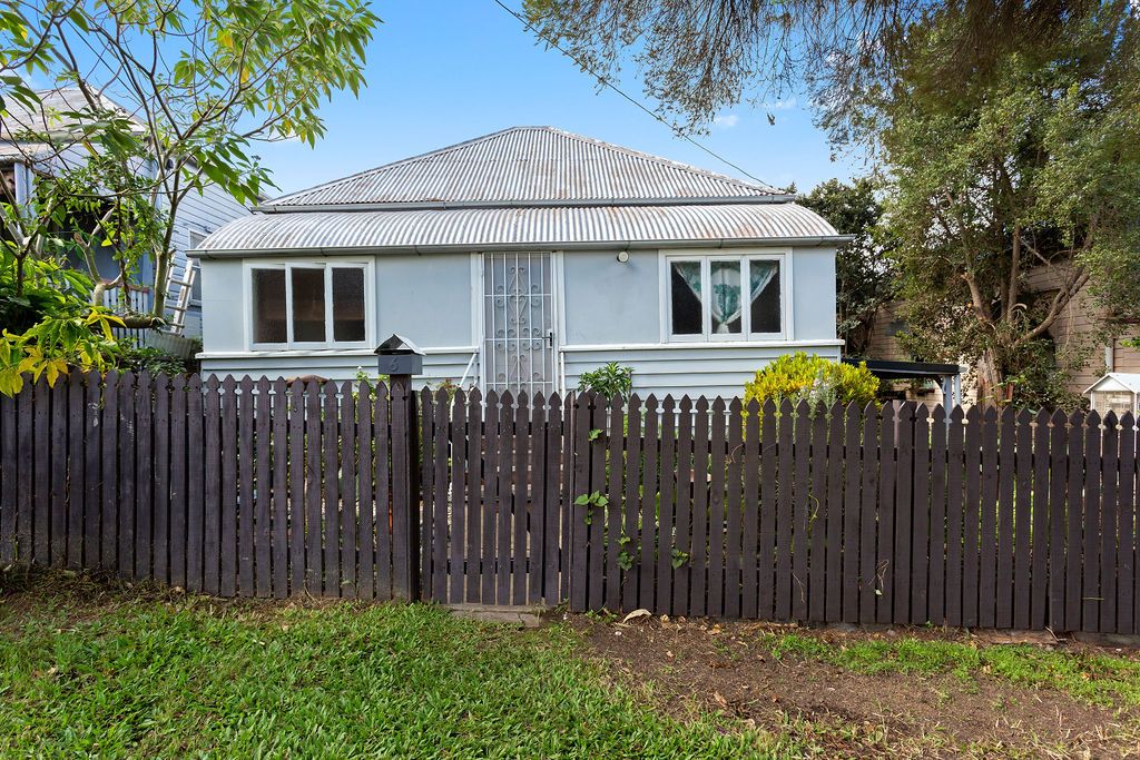 3 bedrooms House in 6 North Street NORTH IPSWICH QLD, 4305