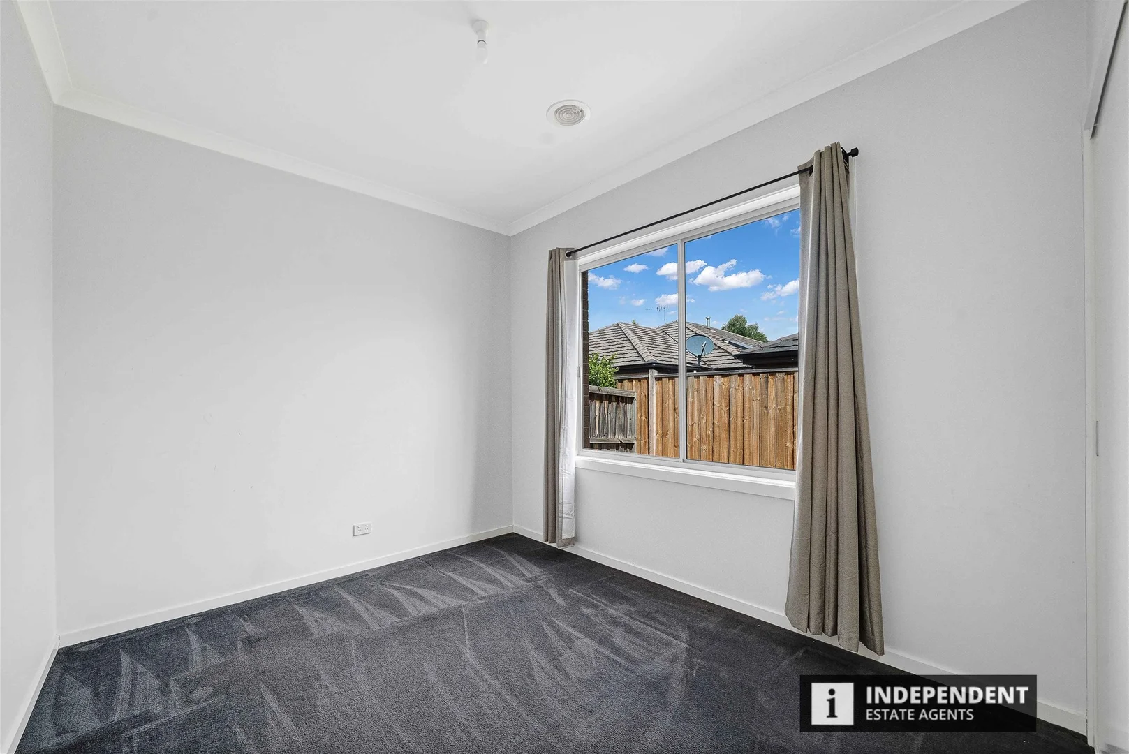 Additional image 7 of 2 Citreus Circuit, Brookfield VIC 3338