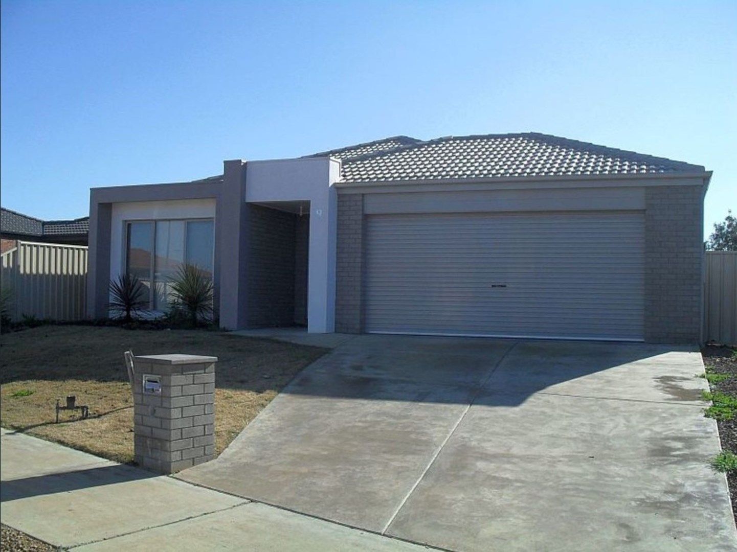 3 bedrooms House in 9 Heysen Avenue SHEPPARTON VIC, 3630