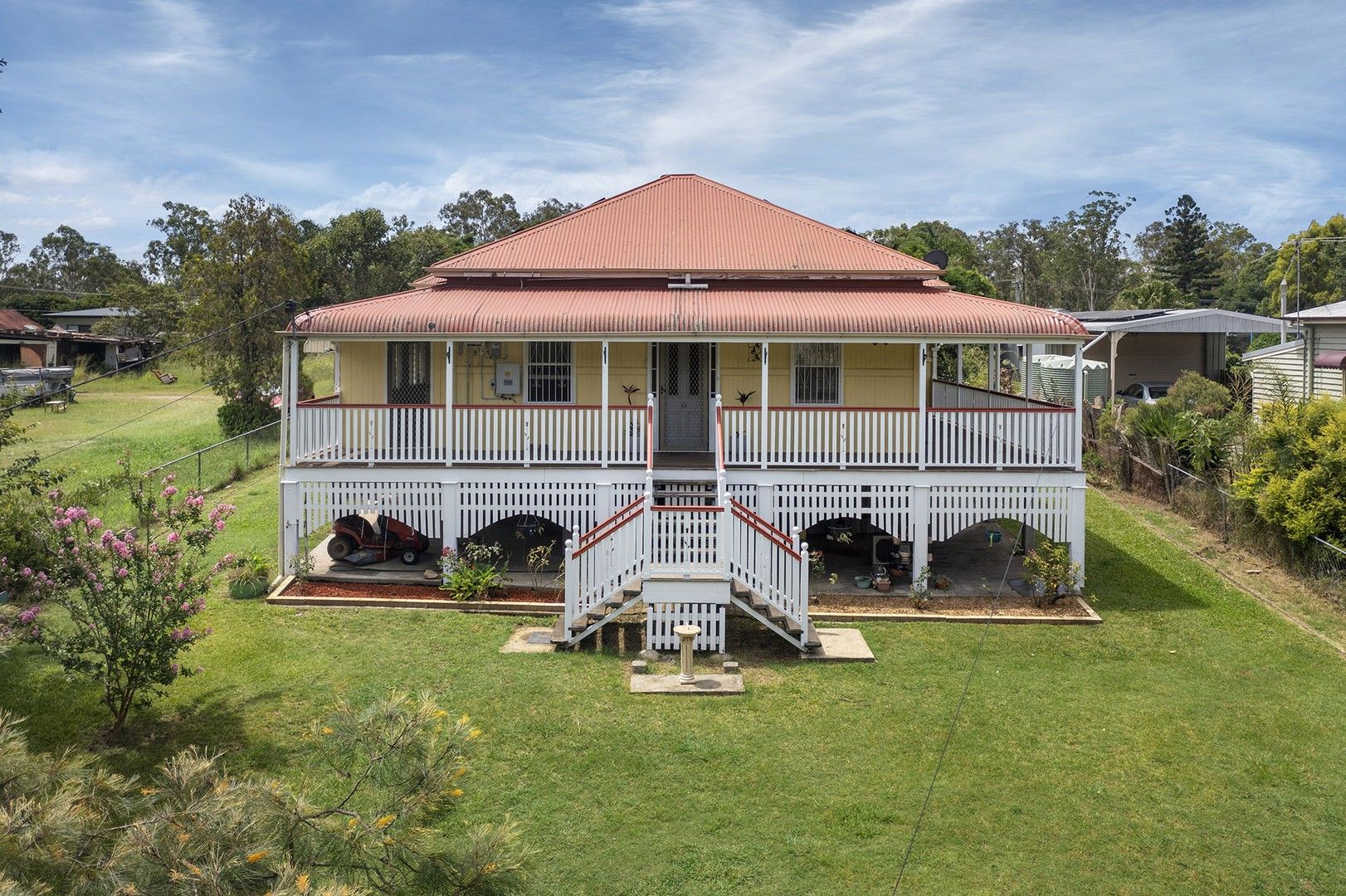 3 bedrooms House in 38 Mary Street BLACKSTONE QLD, 4304