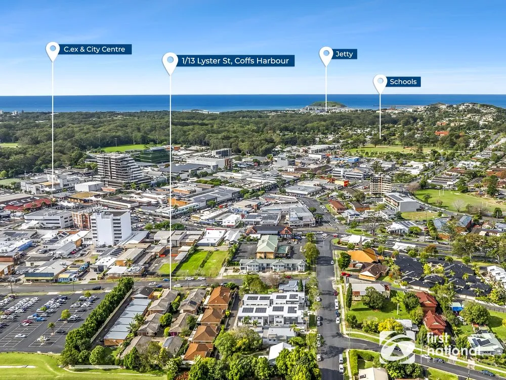 Spacious, single-level, walk to town, Coffs Harbour