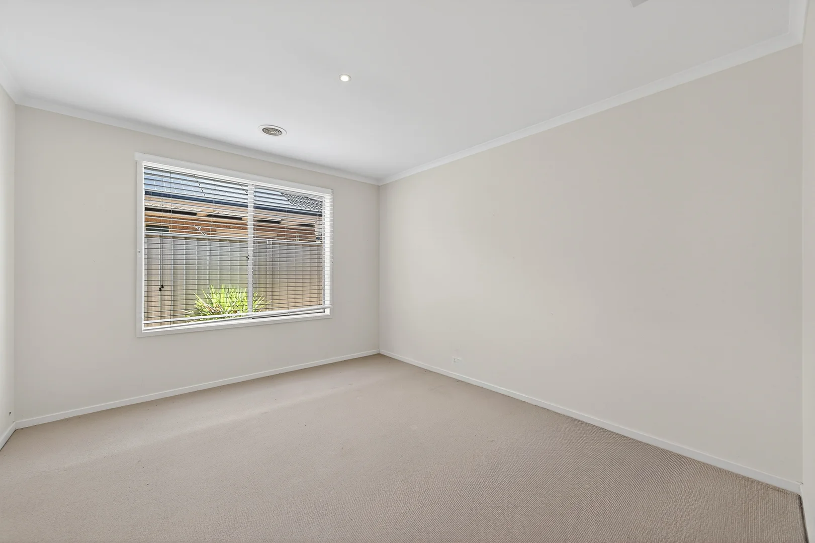 Additional image 10 of 14 Latrobe Avenue, Pakenham VIC 3810
