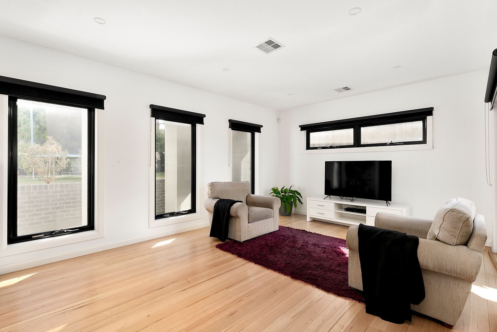 1/196 Hawdon Street, Heidelberg VIC 3084, Image 2