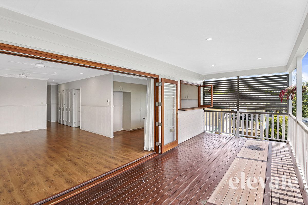 4 bedrooms House in 21 Blackheath Road OXLEY QLD, 4075