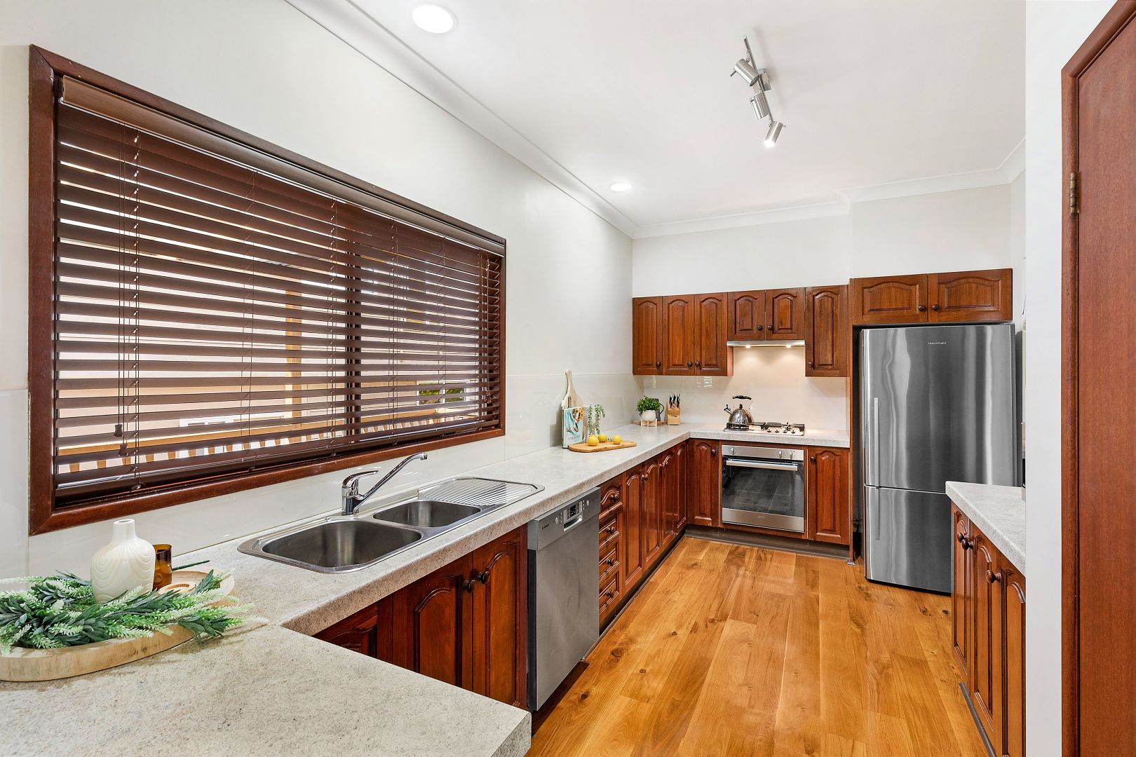 10 Plantation Place, Avoca Beach NSW 2251, Image 2