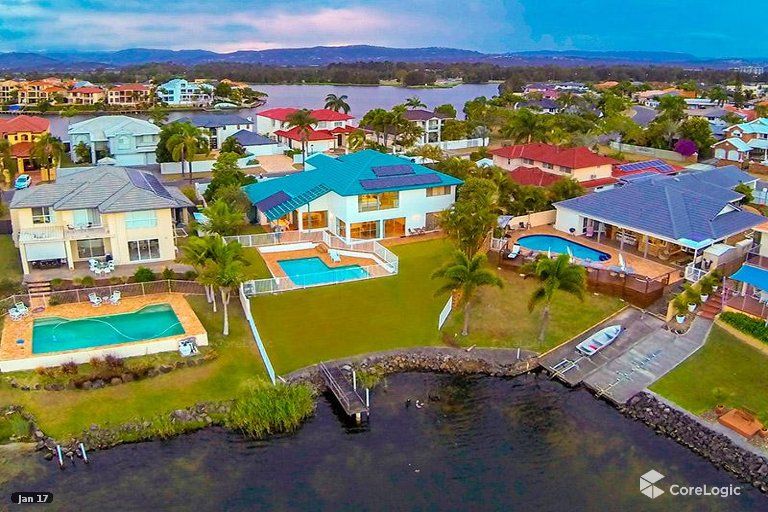 31 Montevideo Drive, Clear Island Waters QLD 4226, Image 2