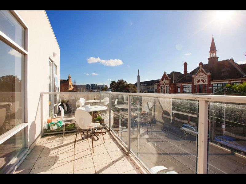 1 bedrooms Apartment / Unit / Flat in 213/72 High Street PRAHRAN VIC, 3181