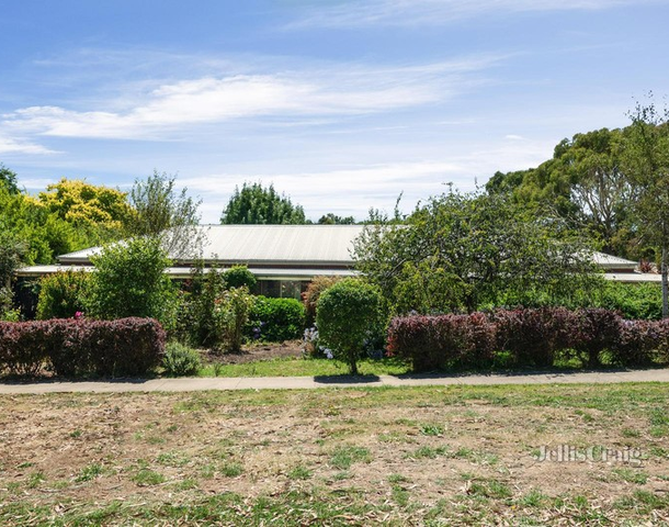 18 Simpson Street, Buninyong VIC 3357