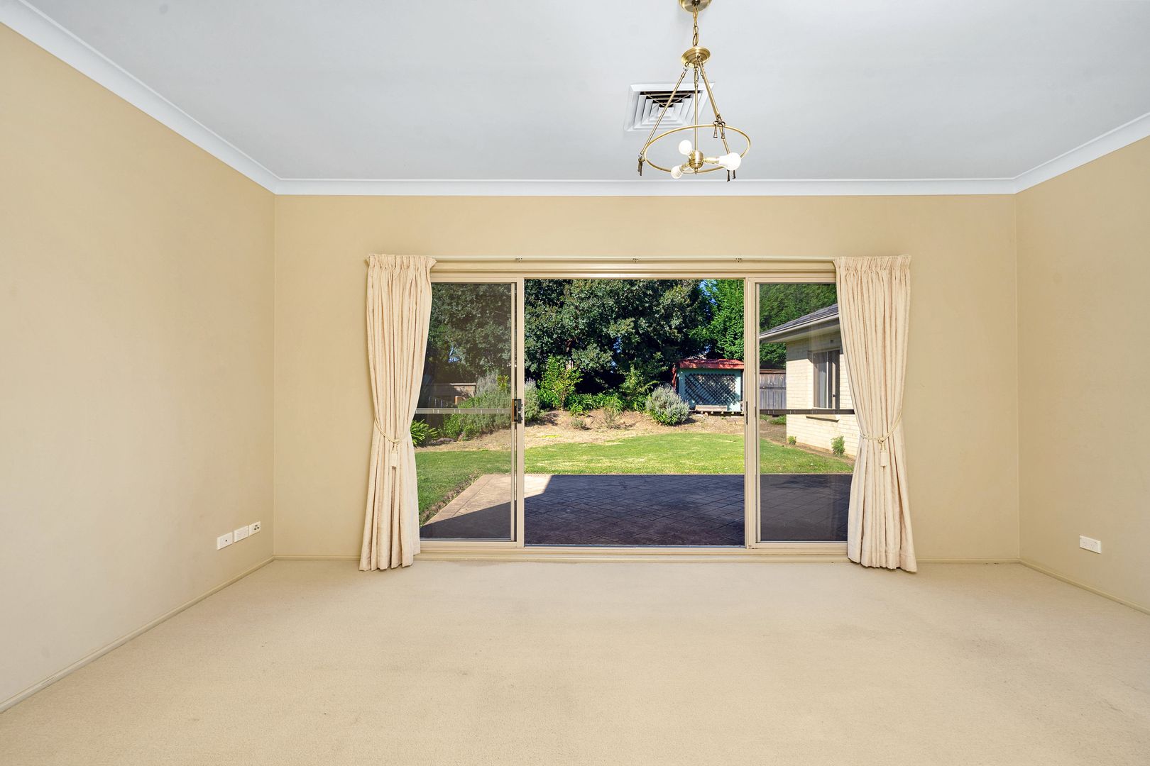 9 Mairinger Crescent, Bowral NSW 2576, Image 2