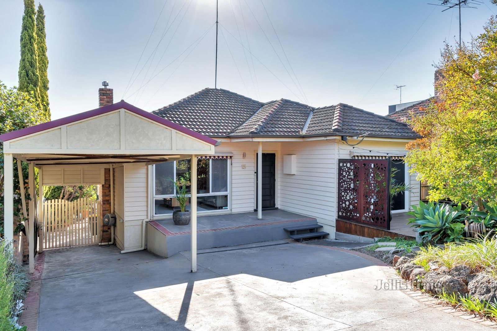 15 Langtree Avenue, Pascoe Vale South VIC 3044