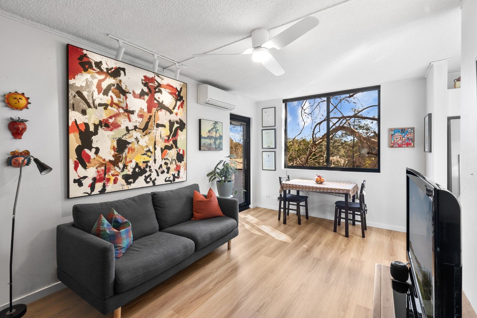 1 bedrooms Apartment / Unit / Flat in 16/211 Wigram Road FOREST LODGE NSW, 2037