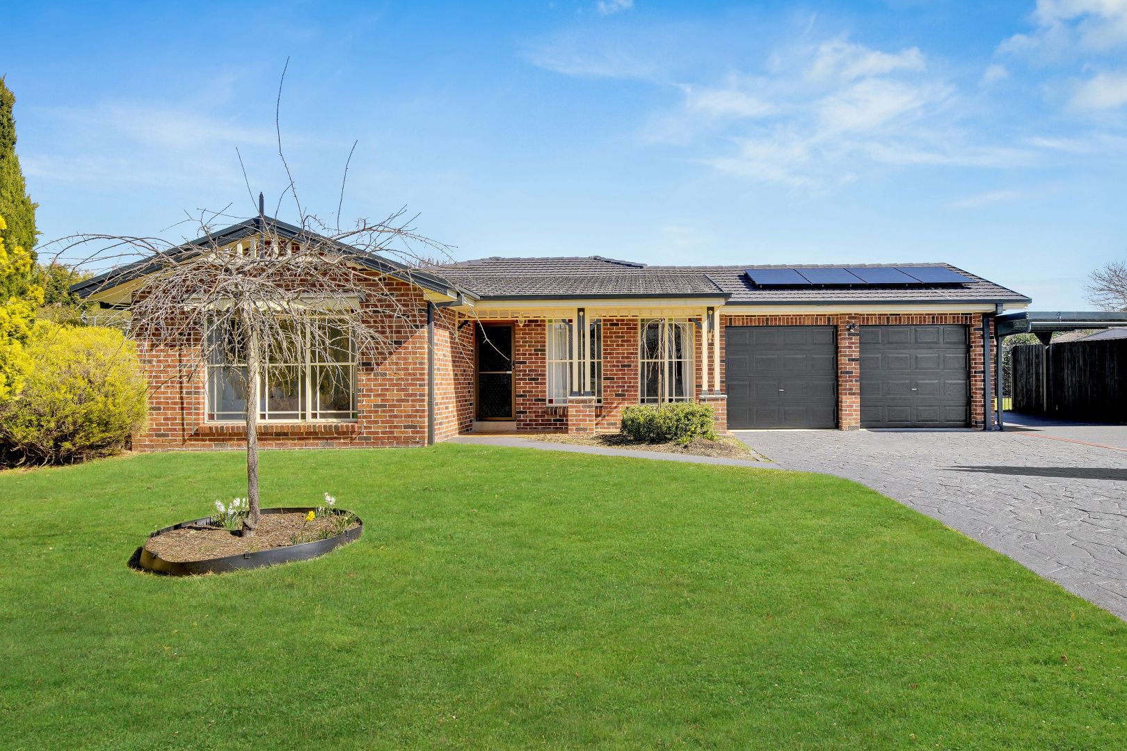 2 Rain Tree Way, Bowral NSW 2576