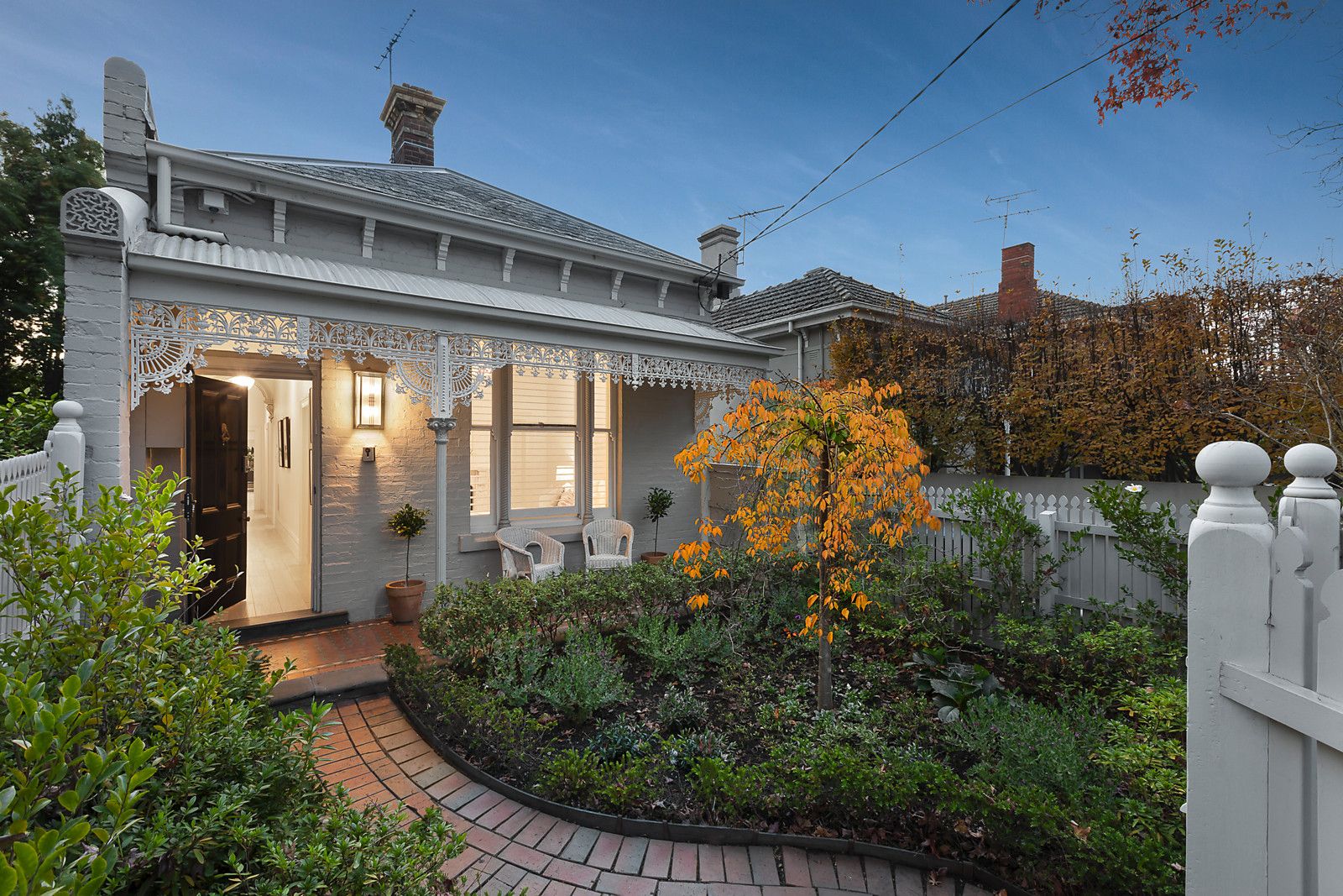 3 bedrooms House in 51 Denbigh Road ARMADALE VIC, 3143