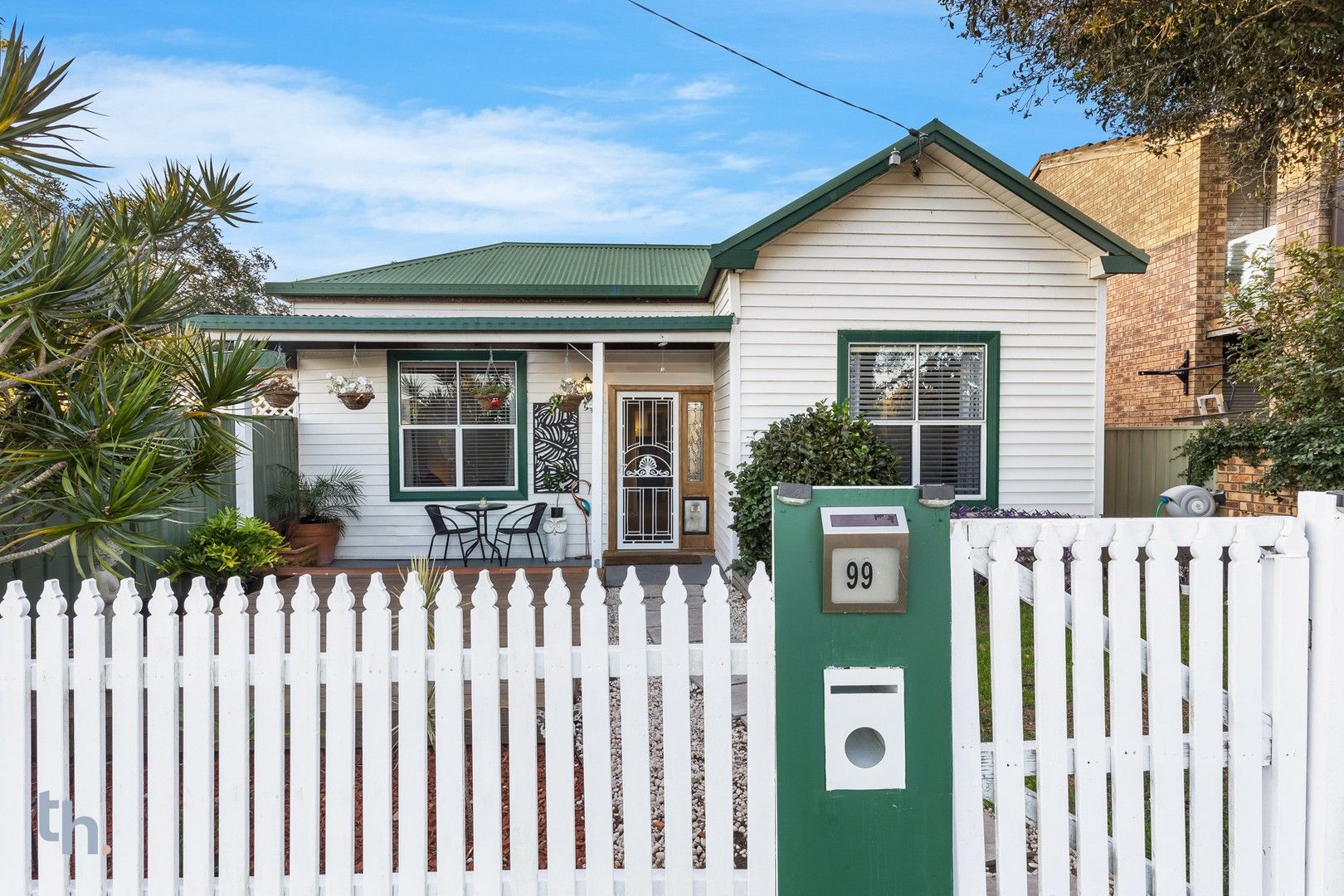 4 bedrooms House in 99 Prospect Road GARDEN SUBURB NSW, 2289