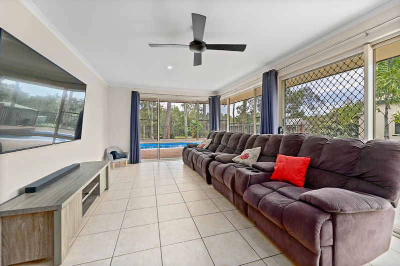 2-4 Treecreeper Court, Elimbah QLD 4516, Image 2