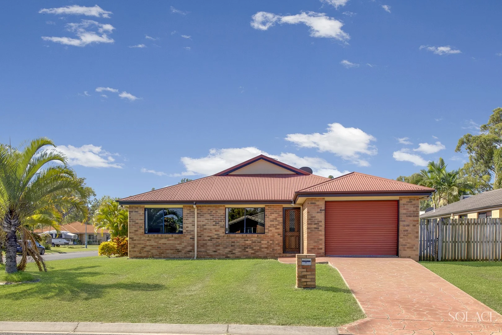 1/2 Gardenia Crescent, Kin Kora QLD 4680