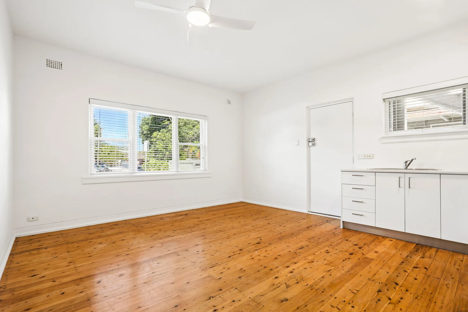 Additional image 5 of 5/4 Laycock Avenue, Cronulla NSW 2230