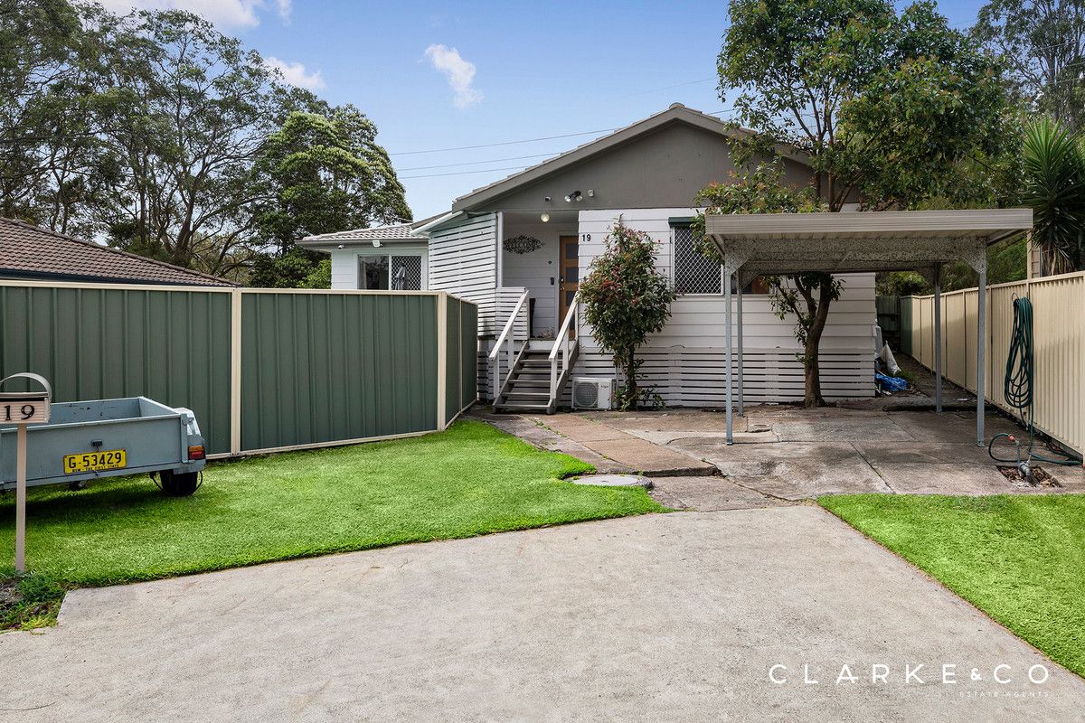 19 Forshaw Close, Thornton NSW 2322, Image 2