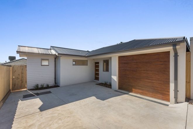 Picture of 2/41 Spruce Drive, ROWVILLE VIC 3178