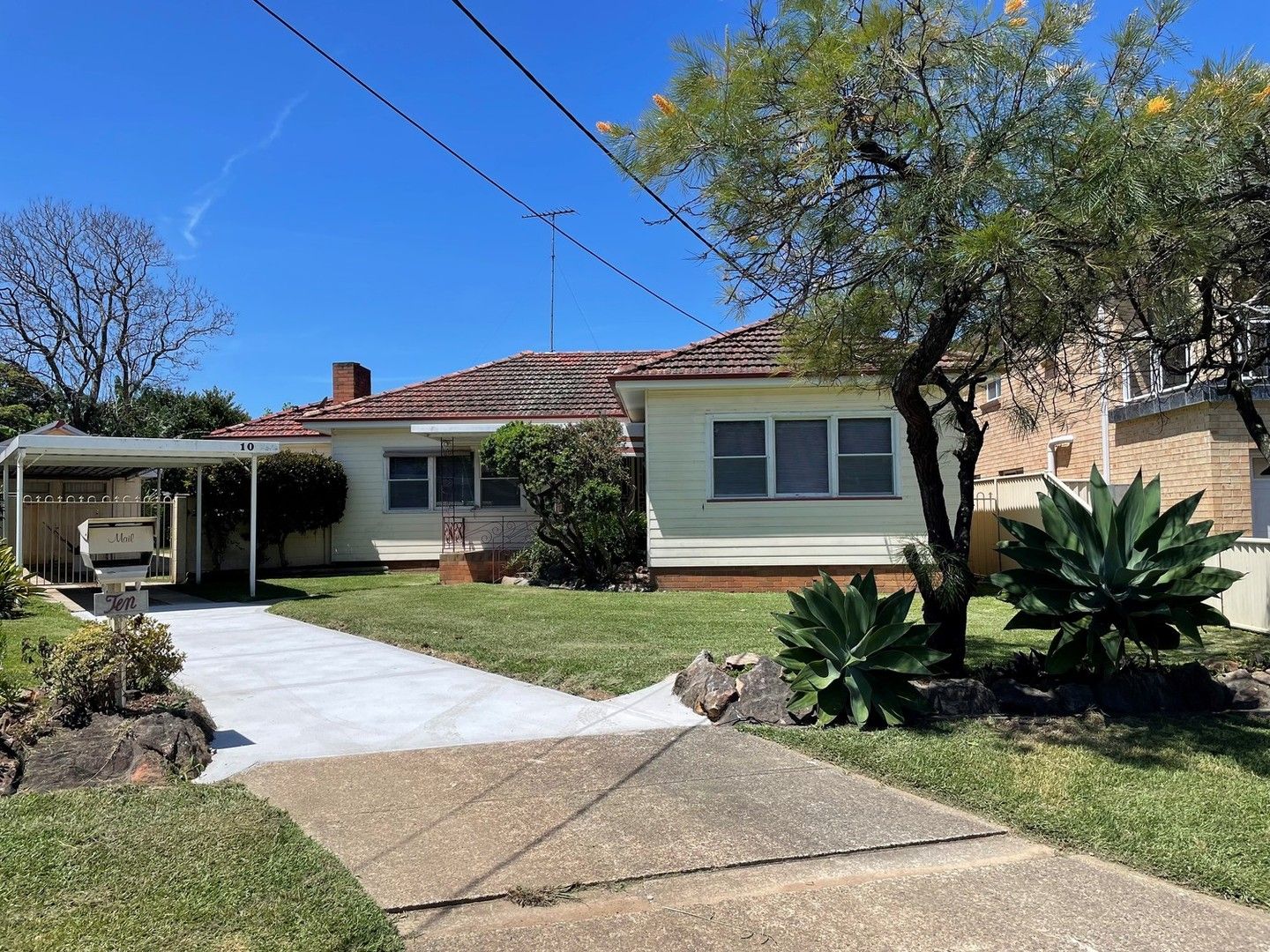 10 Treatt Avenue, Padstow NSW 2211 House For Rent Domain