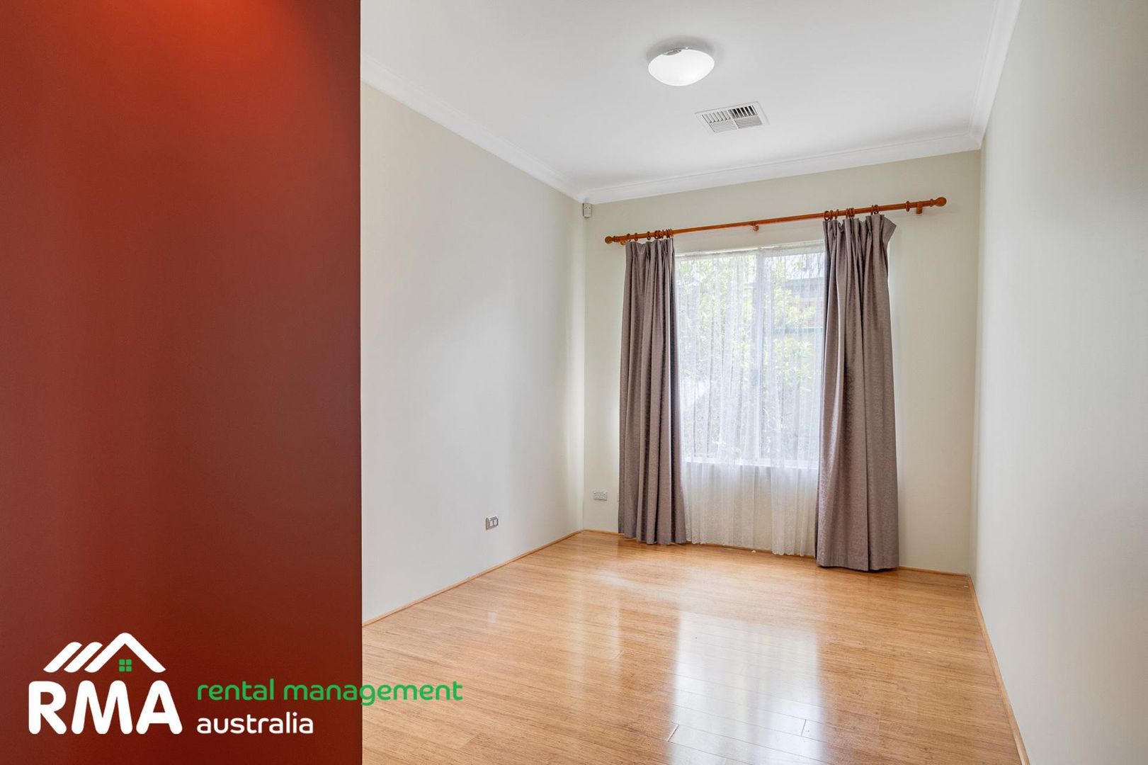 3 Johnsonia Bend, Hammond Park WA 6164 House For Rent 800 Domain