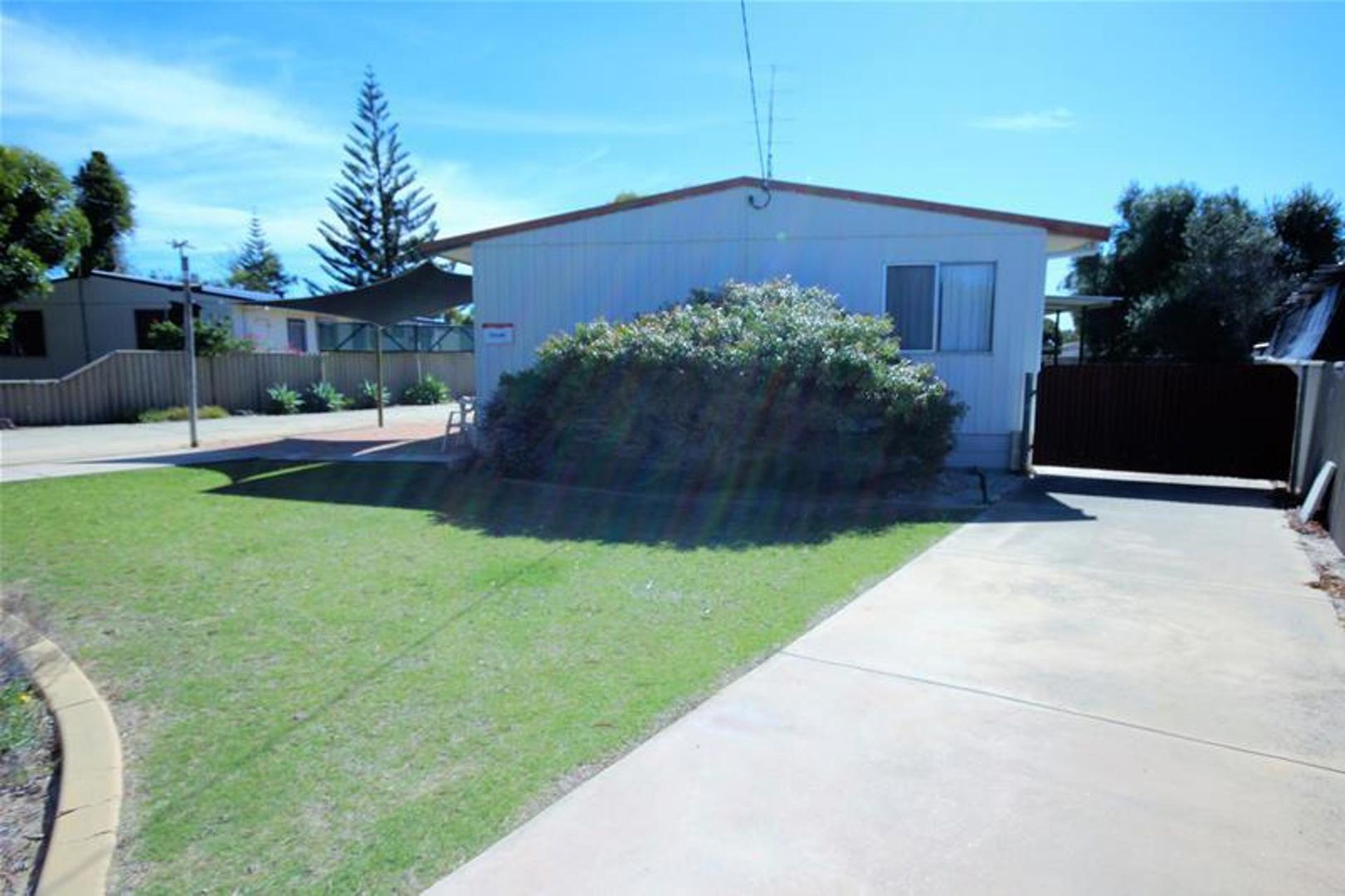 9 Whitfield Road, Jurien Bay WA 6516 House For Rent Domain