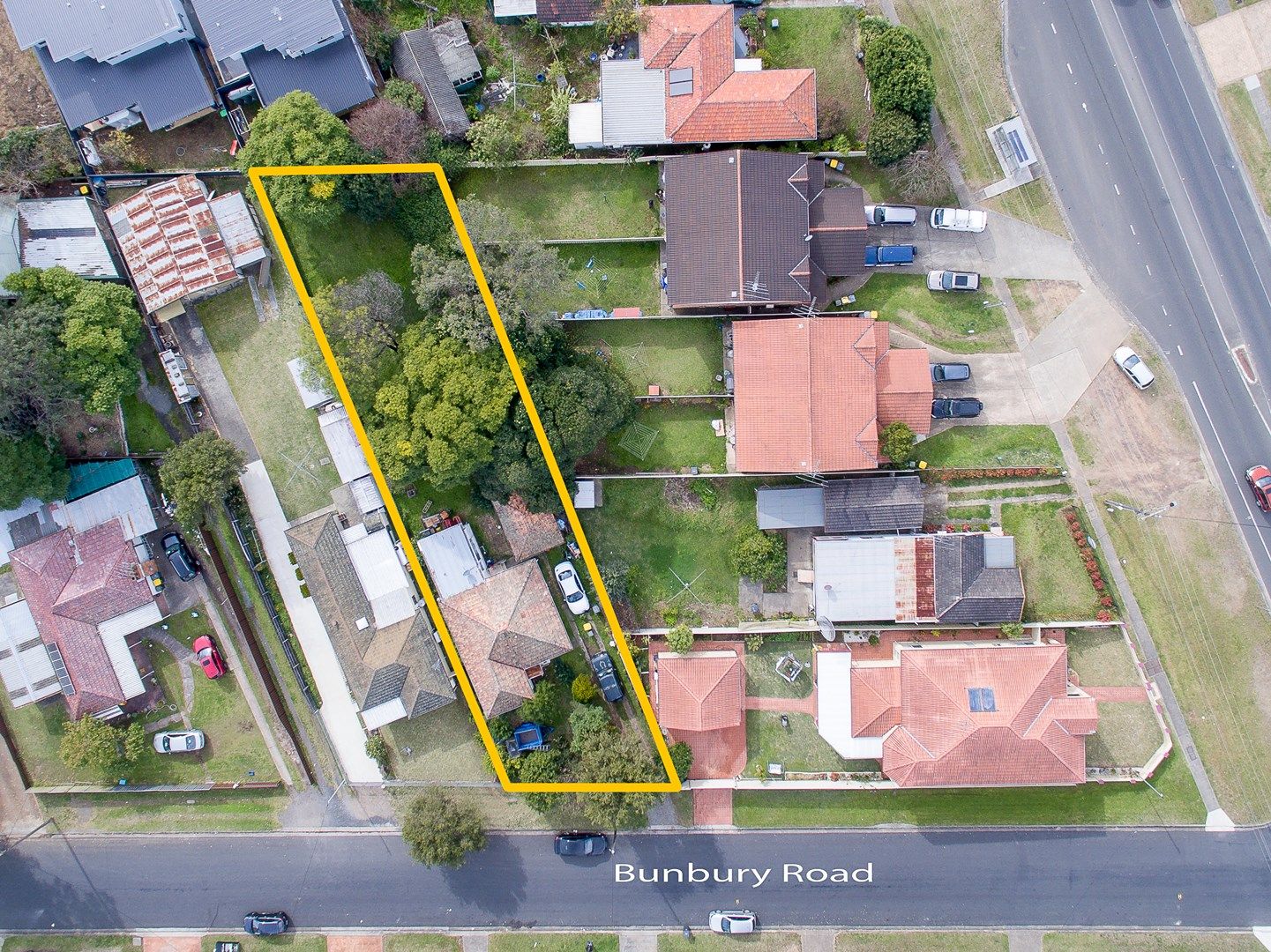 1 Bunbury Road, Macquarie Fields NSW 2564, Image 0