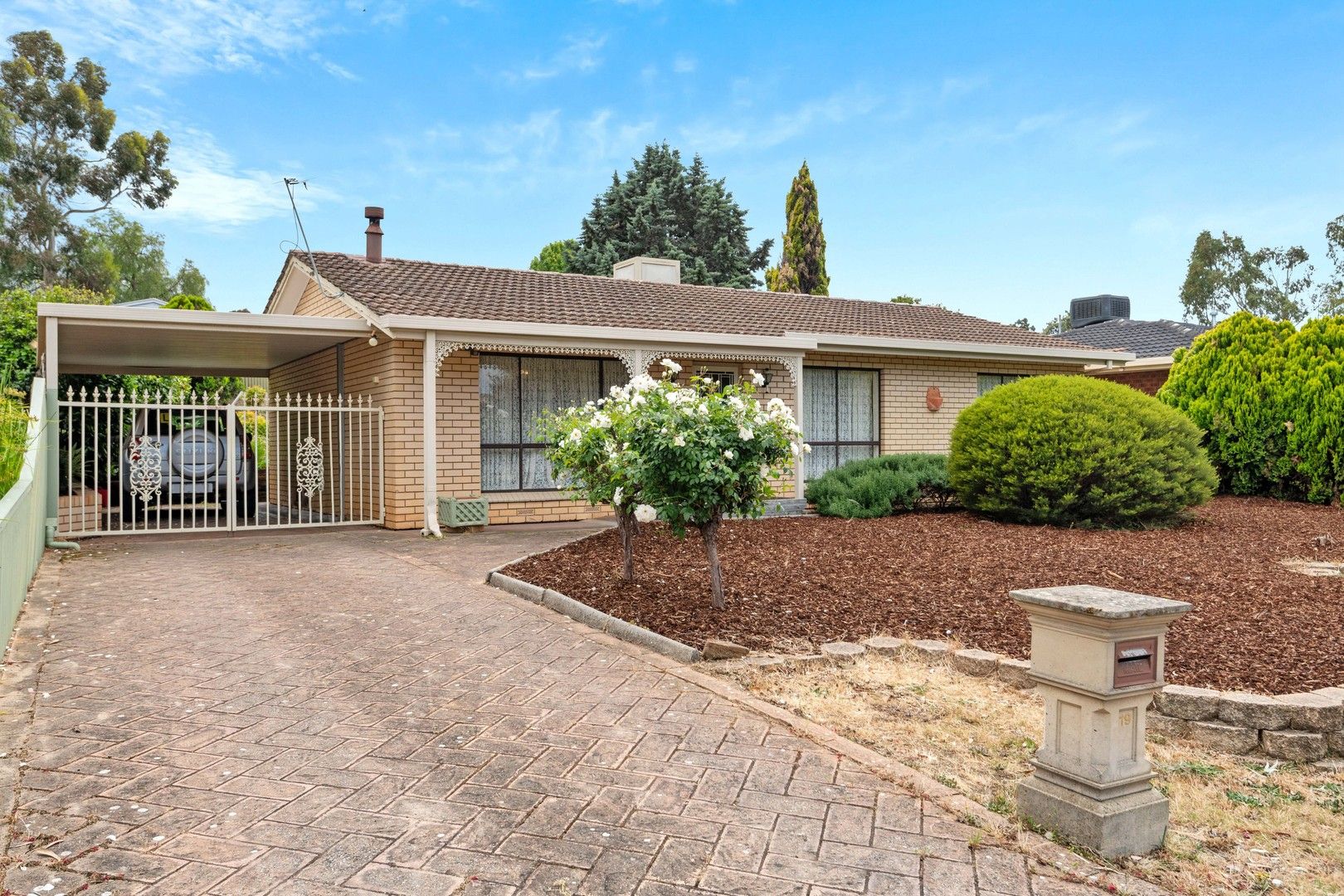 19 Flinders Crescent, Hackham SA 5163, Image 0