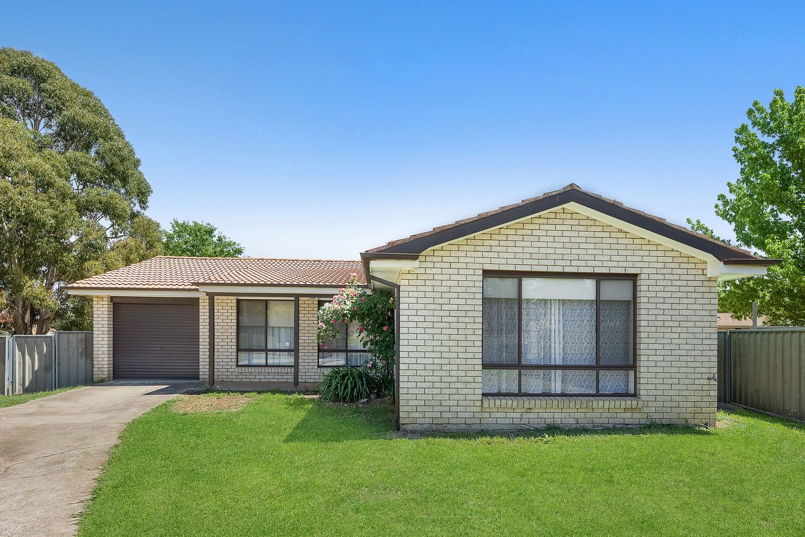 4 Landy Place, Orange NSW 2800, Image 0