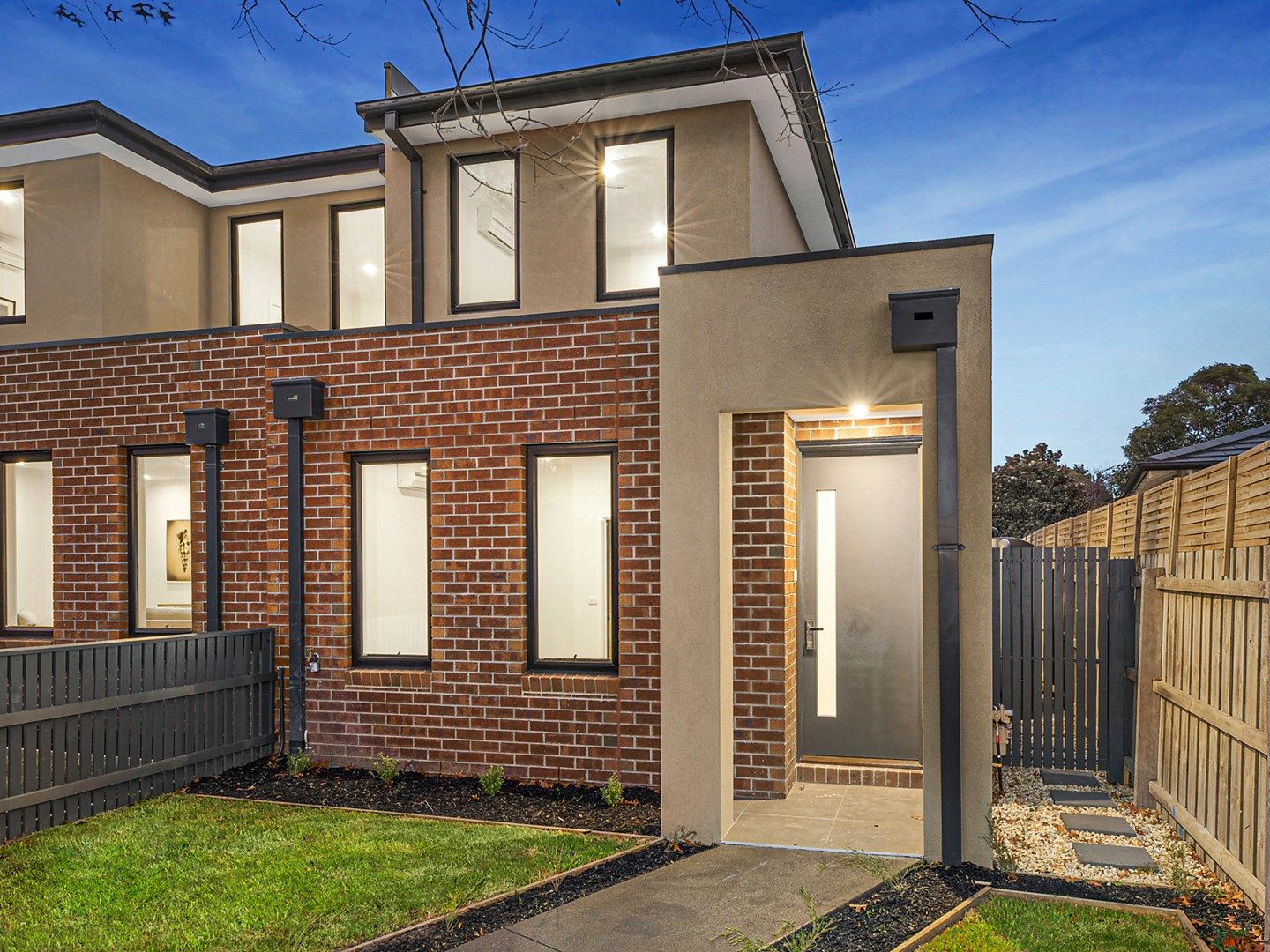 1/25 Dixon Grove, Blackburn VIC 3130, Image 1