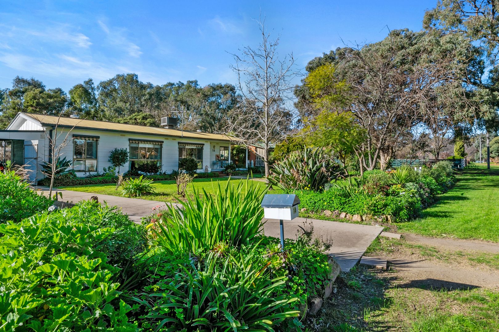 18 Tulip Street, Violet Town Property History & Address Research Domain