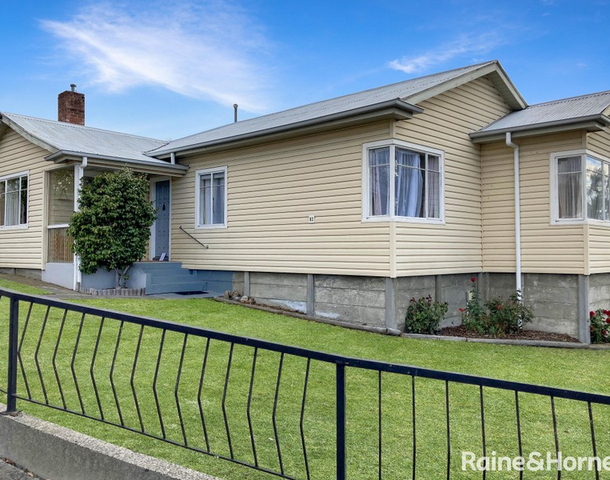 82 Gepp Parade, Derwent Park TAS 7009